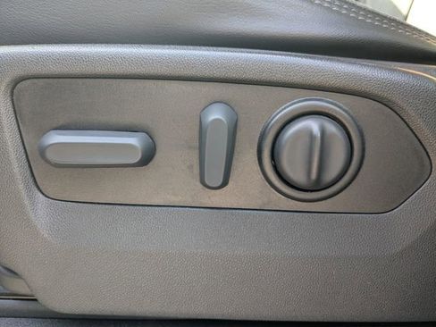 Certified 2022 Chevrolet Silverado 2500 High Country w/ LPO, Dark Essentials Package image 25