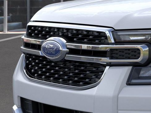 New 2025 Ford Ranger XLT w/ FX4 Off-Road Package AWD/4WD image 17