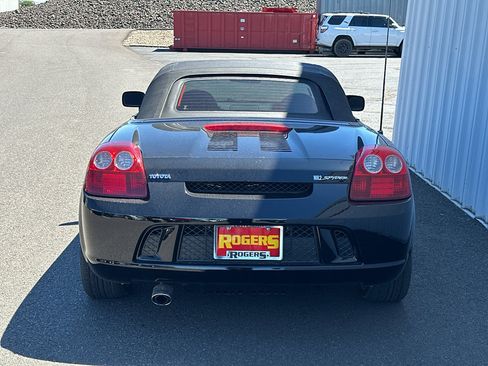 Used 2005 Toyota MR2 RWD image 6