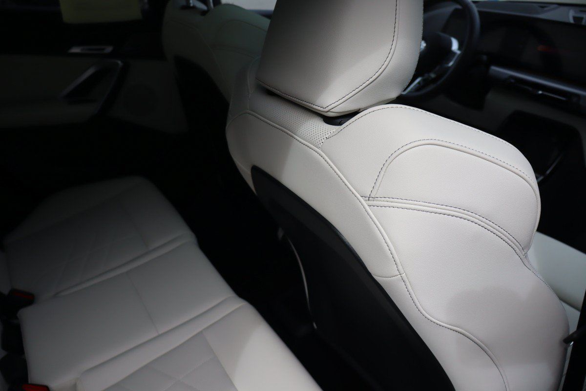 Used 2026 BMW X2 M35i AWD/4WD image 24