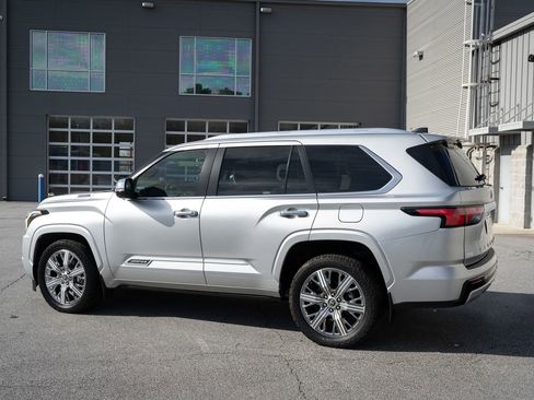 Used 2024 Toyota Sequoia Capstone AWD/4WD image 16