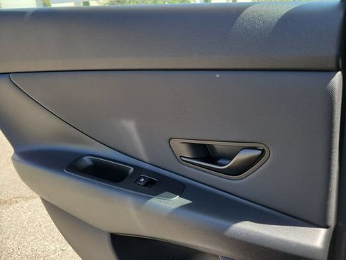 New 2026 Hyundai Elantra SEL Sport FWD image 22