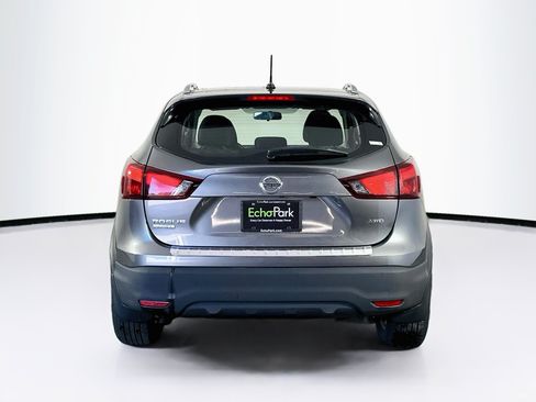 Used 2017 Nissan Rogue Sport SV w/ SV All-Weather Package AWD/4WD image 7
