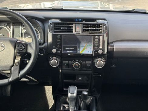 Used 2020 Toyota 4Runner TRD Off-Road Premium w/ Moonroof Package AWD/4WD image 23