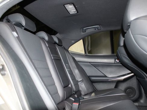 Used 2016 Lexus IS 200t image 8