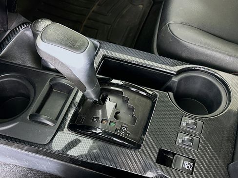 Used 2019 Toyota 4Runner TRD Off-Road Premium image 25