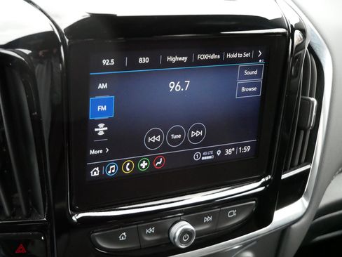 Used 2023 Chevrolet Traverse LT image 22