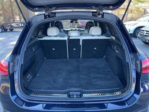 Used 2023 Mercedes-Benz GLC 300 4MATIC image 9