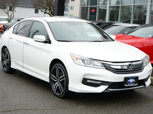 Used 2017 Honda Accord Sport Special Edition image 7
