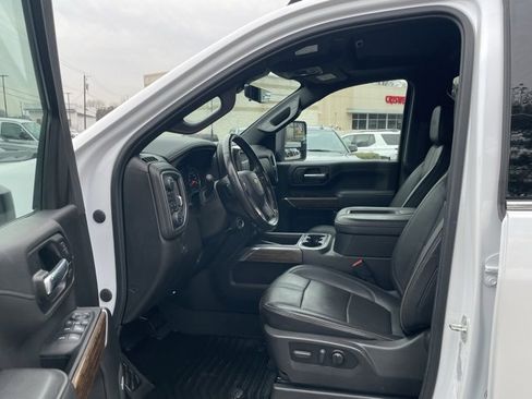 Used 2022 Chevrolet Silverado 2500 High Country w/ Technology Package image 14