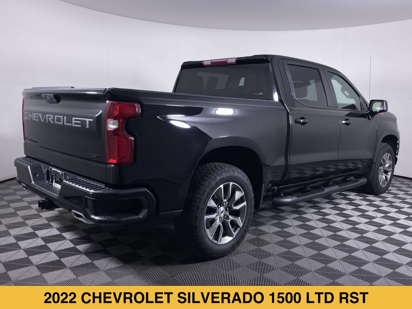 Certified 2022 Chevrolet Silverado 1500 RST AWD/4WD image 18