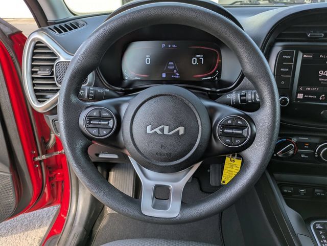 Used 2024 Kia Soul LX FWD image 9