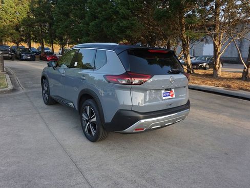 Used 2023 Nissan Rogue Platinum FWD image 20