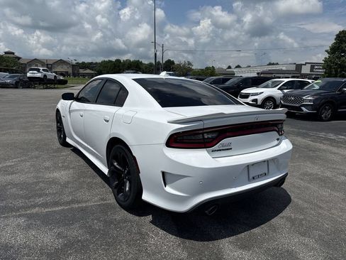Used 2021 Dodge Charger R/T RWD image 12