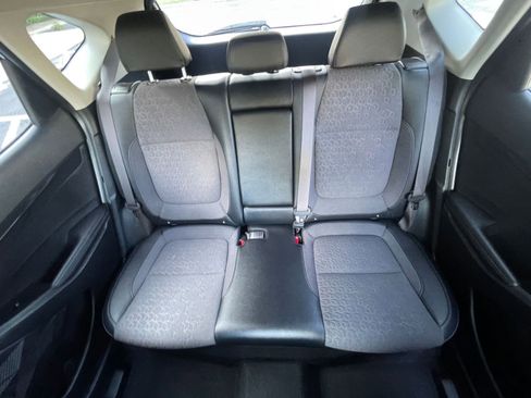 Used 2025 Kia Seltos S image 37