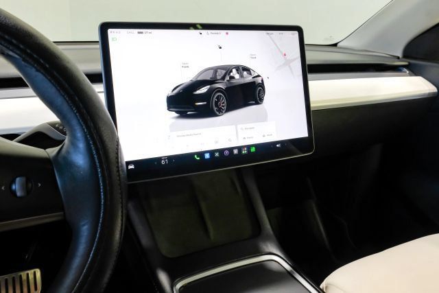 Used 2022 Tesla Model Y Performance AWD/4WD image 25