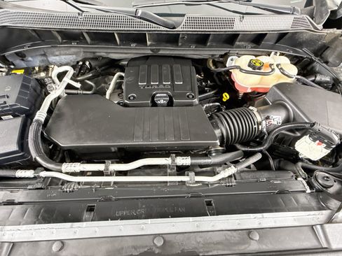 Used 2024 Chevrolet Silverado 1500 Custom RWD image 32