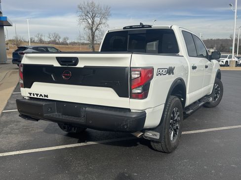 Used 2023 Nissan Titan PRO-4X w/ Pro-4x Convenience Package image 4