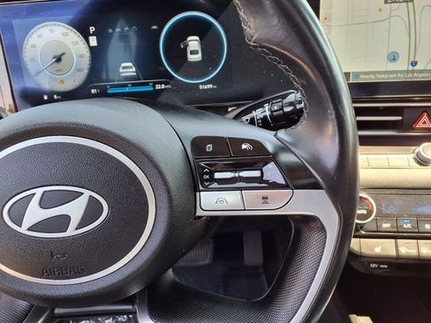 Certified 2024 Hyundai Elantra SEL w/ Convenience Package FWD image 21