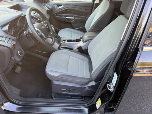 Used 2016 Ford Escape SE AWD/4WD image 34
