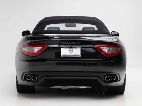 Used 2015 Maserati GranTurismo Convertible RWD image 27