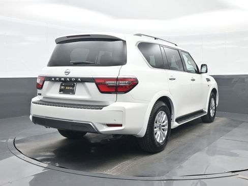 Used 2021 Nissan Armada SV RWD image 6