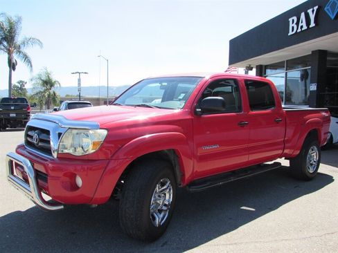 Used 2006 Toyota Tacoma PreRunner RWD image 3