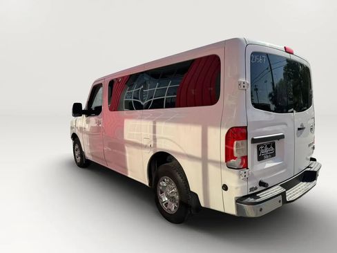 Used 2019 Nissan NV 3500 SV w/ Navigation Package RWD image 5