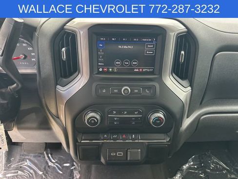 Certified 2022 Chevrolet Silverado 1500 Custom AWD/4WD image 22