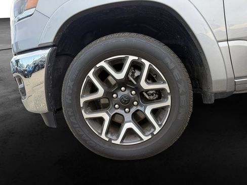 Used 2026 RAM 1500 Laramie AWD/4WD image 12