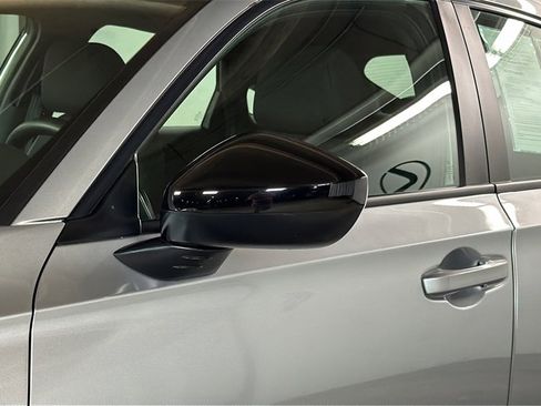 Used 2024 Honda Civic Sport image 5