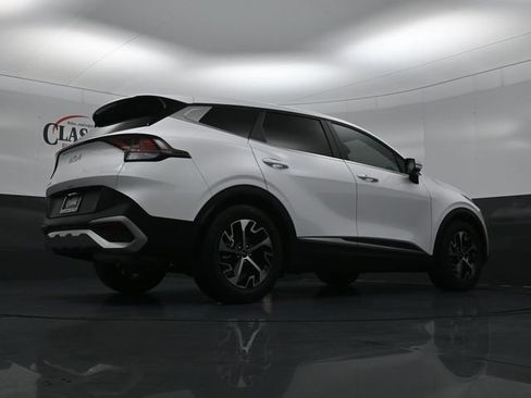 Used 2024 Kia Sportage EX image 31