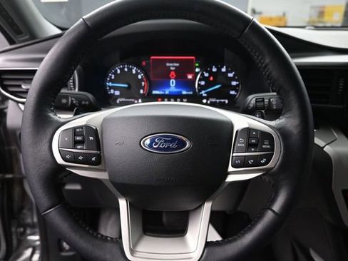 Certified 2021 Ford Explorer XLT w/ Equipment Group 202A AWD/4WD image 15