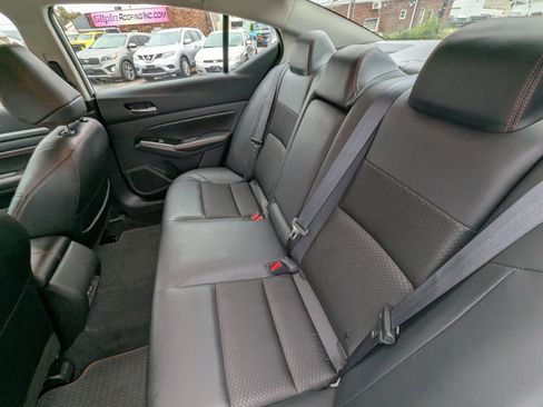 Used 2023 Nissan Altima 2.5 SR image 18