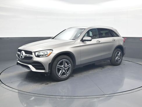 Used 2022 Mercedes-Benz GLC 300 GLC 300 image 2