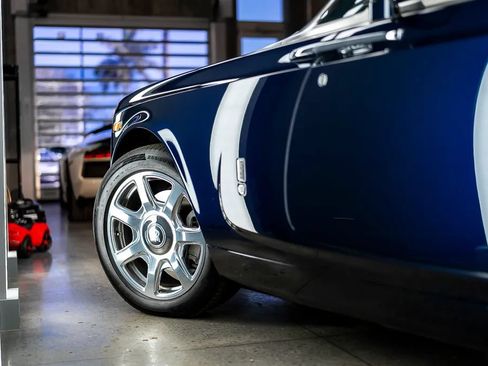 Used 2010 Rolls-Royce Phantom Drophead Coupe RWD image 51