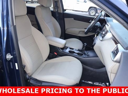 Used 2017 Kia Sorento LX image 18
