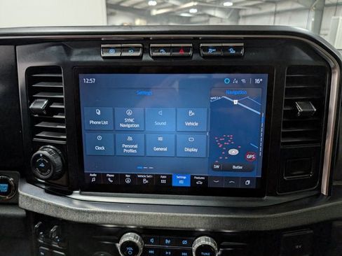 Used 2024 Ford F250 Platinum w/ Tremor Off-Road Package image 27