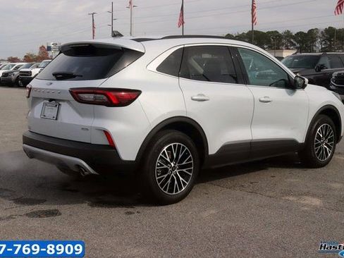 New 2026 Ford Escape SE w/ PHEV Premium Package image 5