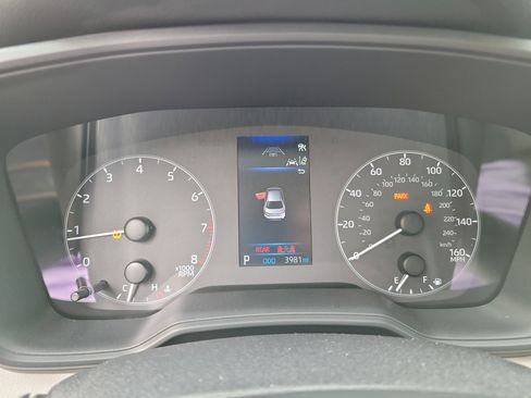 Used 2025 Toyota Corolla LE w/ Convenience Package image 15