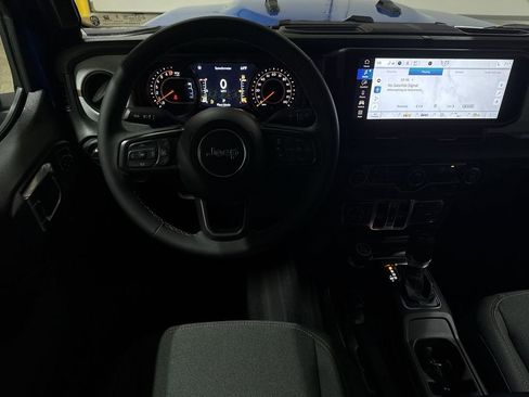 New 2026 Jeep Gladiator Sport image 11