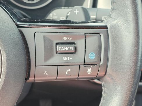 Used 2023 Nissan Rogue SL w/ SL Premium Package FWD image 21