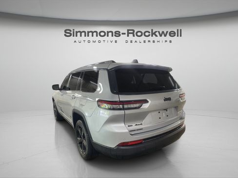 Used 2023 Jeep Grand Cherokee L Laredo AWD/4WD image 3