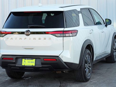 Used 2022 Nissan Pathfinder S image 47