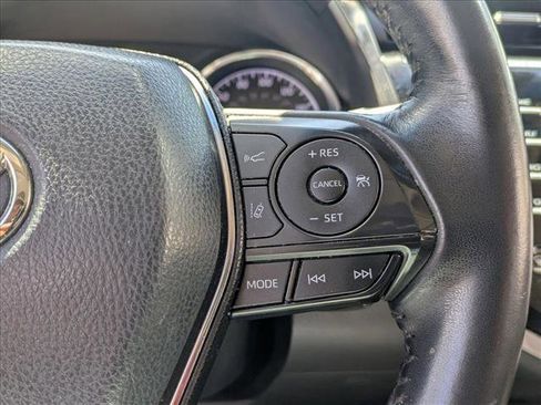 Used 2018 Toyota Camry SE w/ Audio Package image 13