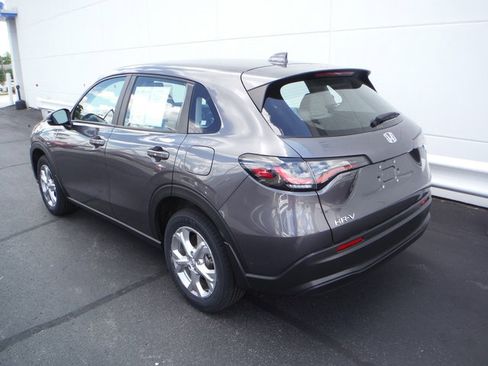 Used 2023 Honda HR-V LX image 9