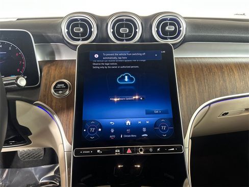 Certified 2025 Mercedes-Benz GLC 300 image 30