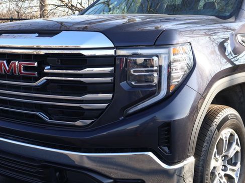 Certified 2024 GMC Sierra 1500 SLT image 3