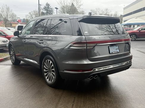 Used 2023 Lincoln Aviator Reserve image 8
