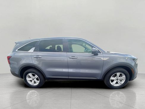 Used 2023 Kia Sorento LX AWD/4WD image 8